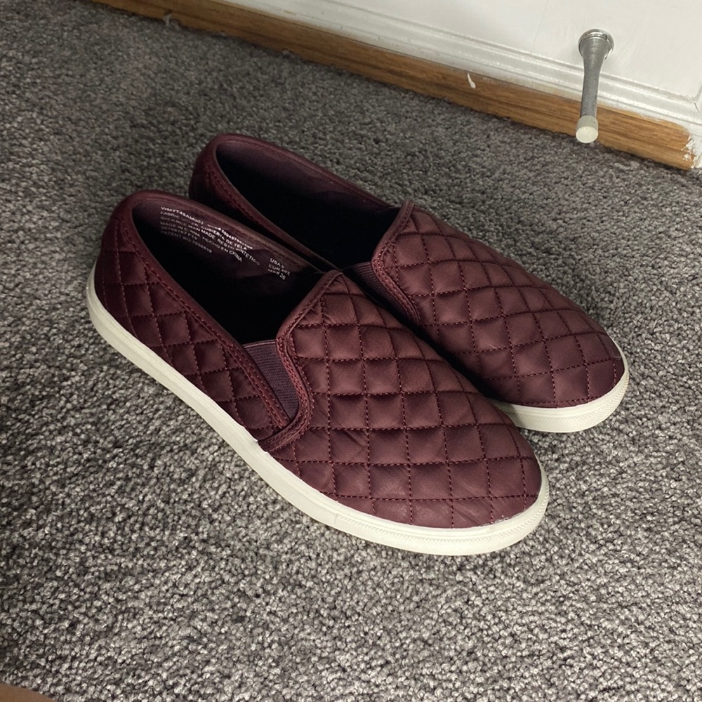 Time an tru size 9 velvet shoes